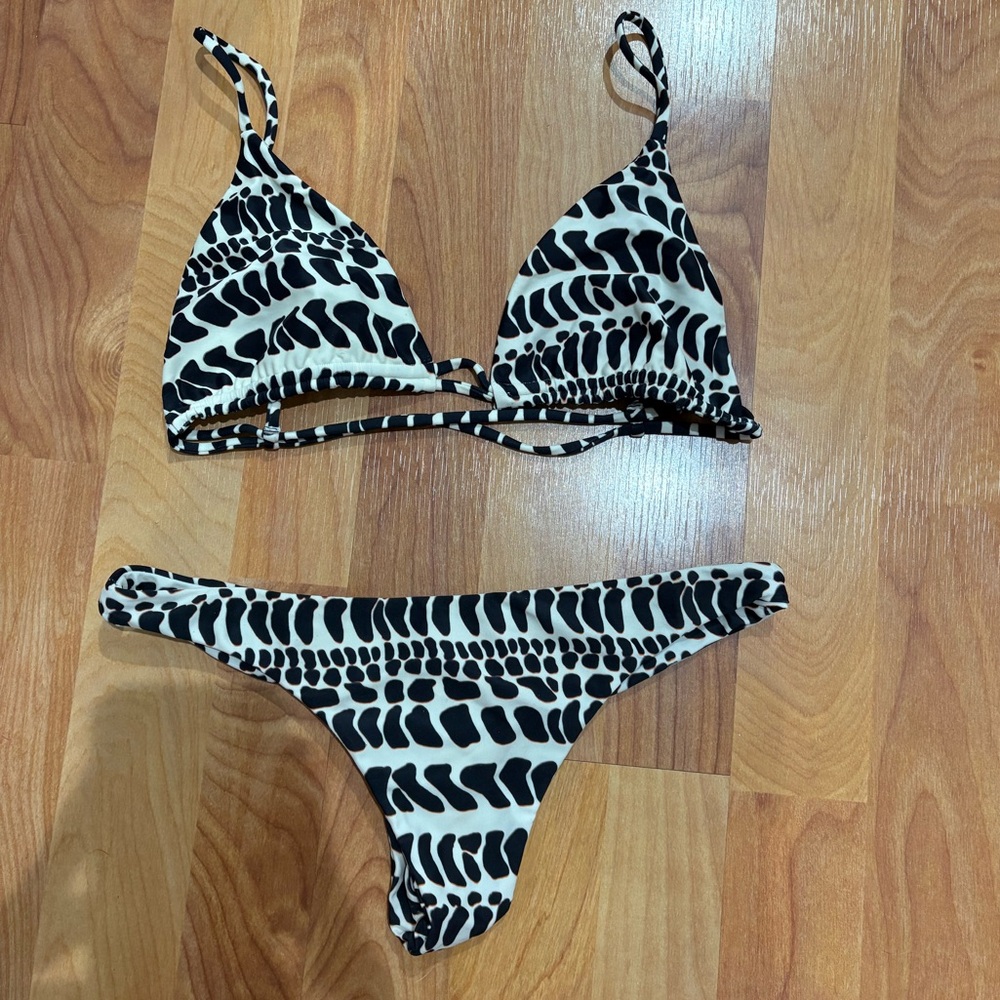 Benoa Swim Hebrew Cone Set